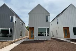 228 S 62nd Ave W, Duluth, MN 55807 - Photo 1