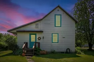 845 W Bigelow St, Washburn, WI 54891 - Photo 1