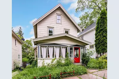 105 S 18th Ave E, Duluth, MN 55812 - Photo 1