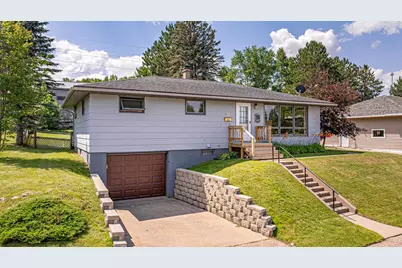 628 E Boundary St, Ely, MN 55731 - Photo 1