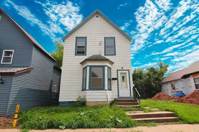 308 7th St W, Ashland, WI 54806 - Photo 1