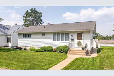 647 E Boundary St, Ely, MN 55731 - Photo 1