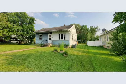 1322 W 2nd St, Eveleth, MN 55734 - Photo 1