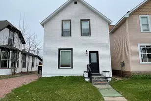 115 8th St E, Ashland, WI 54806 - Photo 1