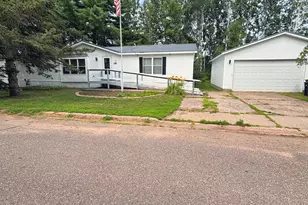 116 Spruce St, Ashland, WI 54806 - Photo 1