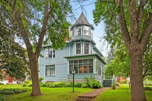 5313 Colorado St, Duluth, MN 55804 - Photo 1