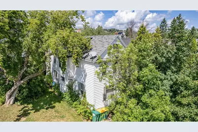 705 E 6th St, Duluth, MN 55805 - Photo 1