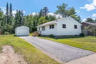34 Elm Blvd, Babbitt, MN 55706 - Photo 1
