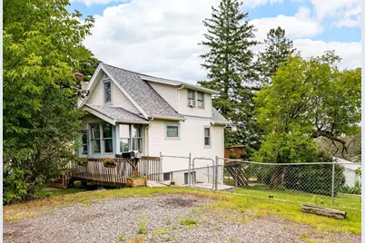 1022 E 11th St, Duluth, MN 55805 - Photo 1