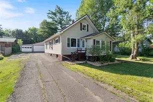 305 N Hugo Ave, Duluth, MN 55811 - Photo 1