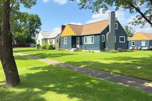 204 E 3rd Ave N, Aurora, MN 55705 - Photo 1