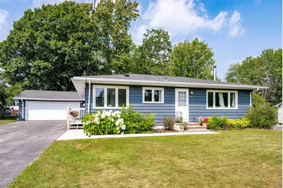 129 Olive St, Duluth, MN 55811 - Photo 1