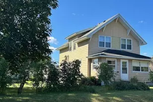 1002 Prospect Ave, Cloquet, MN 55720 - Photo 1