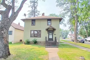 3001 3rd Ave E, Hibbing, MN 55746 - Photo 1