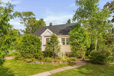 5031 Glendale St, Duluth, MN 55804 - Photo 1
