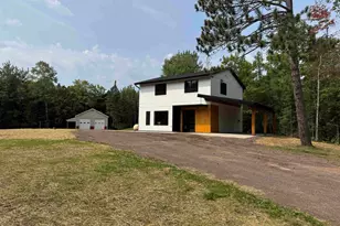 5921 Lakewood Rd, Duluth, MN 55804 - Photo 1