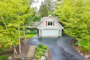 1337 Mississippi Ave, Duluth, MN 55811 - Photo 1