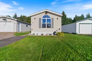 4 Plumtree Cir, Duluth, MN 55810 - Photo 1