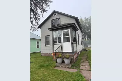 609 Vaughn Ave, Ashland, WI 54806 - Photo 1