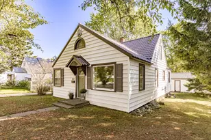 312 22nd St, Cloquet, MN 55720 - Photo 1