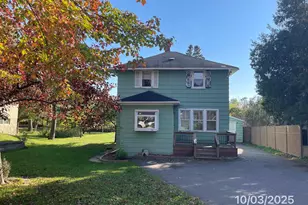 18 E Wabasha St, Duluth, MN 55803 - Photo 1