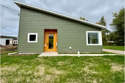 6307 Sherburne St, Duluth, MN 55807 - Photo 1