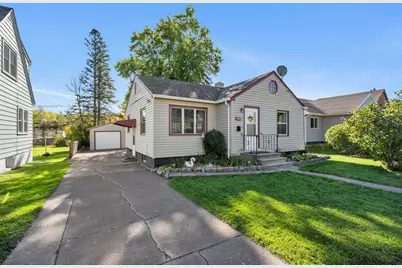 4614 Tioga St, Duluth, MN 55804 - Photo 1