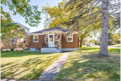 5402 Juniata St, Duluth, MN 55804 - Photo 1