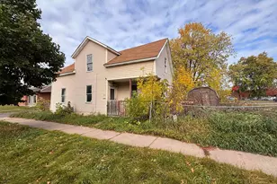 1511 N 13th St, Superior, WI 54880 - Photo 1