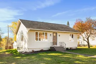 4320 Oneida St, Duluth, MN 55804 - Photo 1