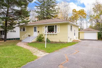 4520 Oakley St, Duluth, MN 55804 - Photo 1