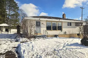 204 N Blackman Ave, Duluth, MN 55811 - Photo 1