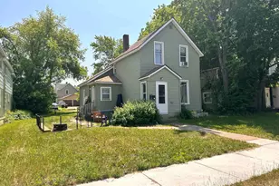 612 St Claire St, Ashland, WI 54806 - Photo 1