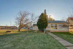 2714 Diane Ln, Hibbing, MN 55746 - Photo 1