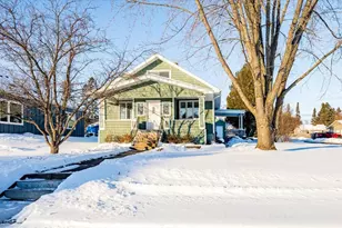 903 10th Ave, Two Harbors, MN 55616 - Photo 1