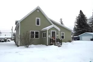 5716 Oakes Ave, Superior, WI 54880 - Photo 1