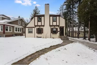 145 Waverly Pl, Duluth, MN 55803 - Photo 1