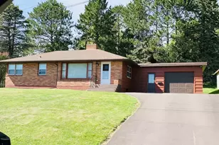 105 Lyons St, Duluth, MN 55811 - Photo 1