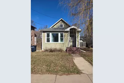 719 6th St W, Ashland, WI 54806 - Photo 1