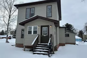 321 5th Ave E, Ashland, WI 54806 - Photo 1