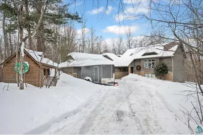 2223 Leonard St, Duluth, MN 55811 - Photo 1