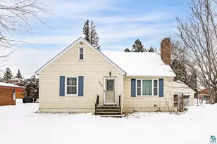 310 18th St, Cloquet, MN 55720 - Photo 1