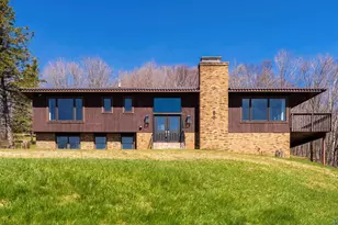 3273 Strand Rd, Duluth, MN 55803 - Photo 1