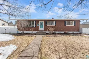 2010 Garfield Ave, Superior, WI 54880 - Photo 1