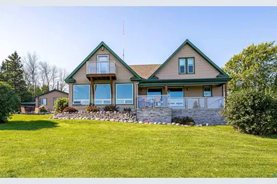 1101 W Skyline Pkwy, Duluth, MN 55806 - Photo 1
