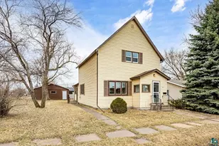 1621 Elmira Ave, Superior, WI 54880 - Photo 1