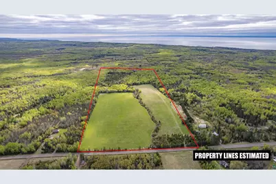 63Xx Homestead Rd, Duluth, MN 55804 - Photo 1