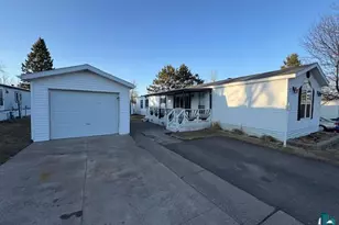 7 Greenbriar Dr, Duluth, MN 55810 - Photo 1