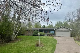530 W Marble St, Duluth, MN 55811 - Photo 1