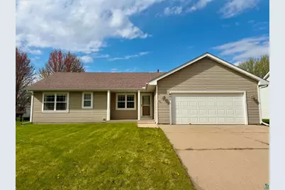 401 W 17th St, Glencoe, MN 55336 - Photo 1